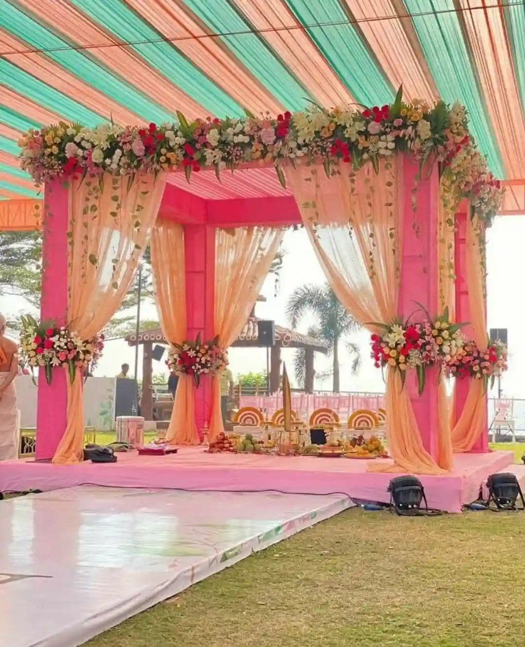 Crystal Bead Curtains Wedding Mandap Decor